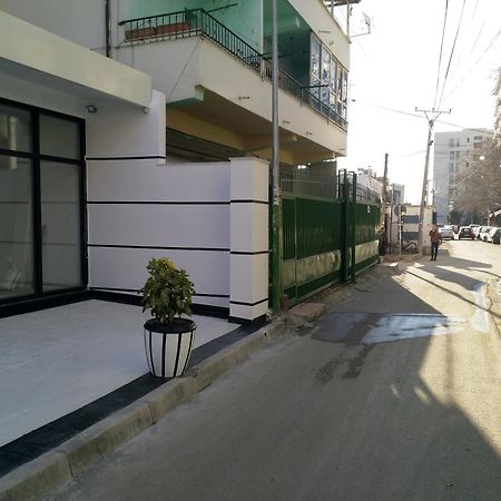 Ar Apartments Тирана Екстериор снимка