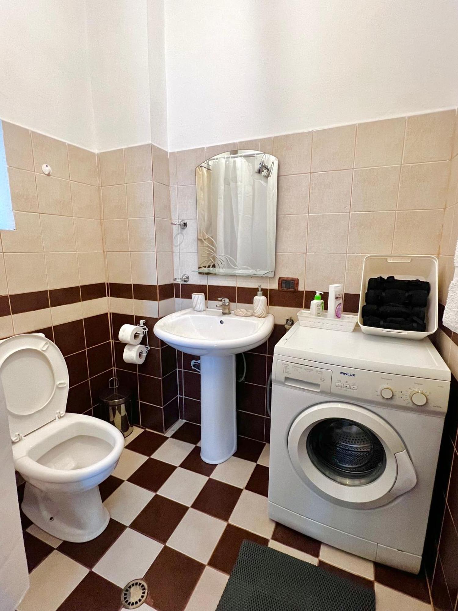 Ar Apartments Тирана Екстериор снимка
