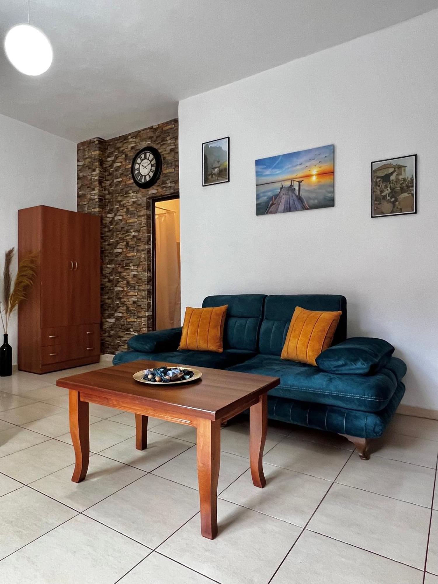 Ar Apartments Тирана Екстериор снимка